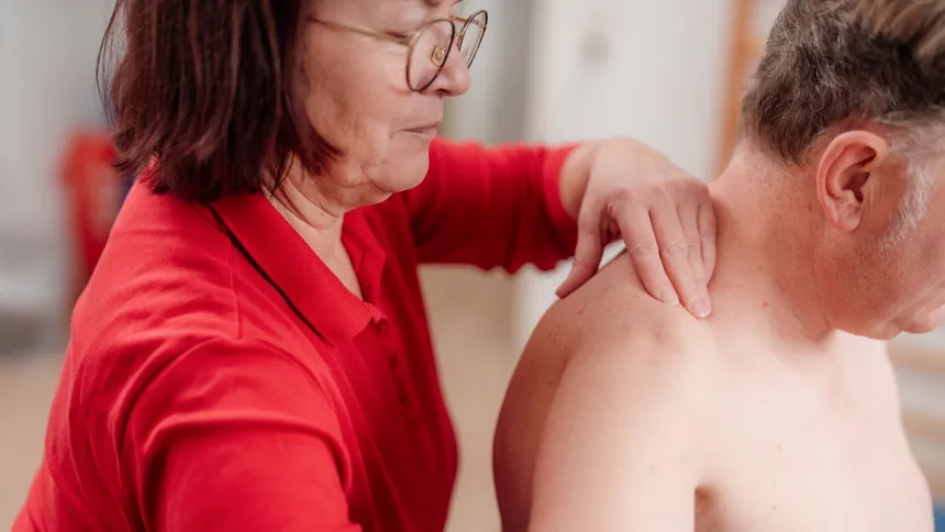 Physiotherapeutin Birgit Engels in Saarbrücken